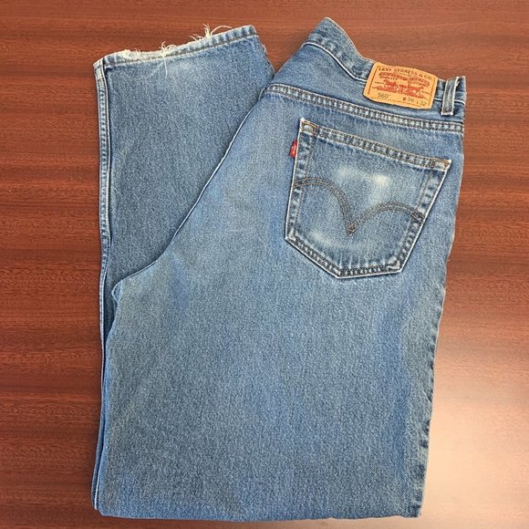 Levi's Denim - Vintage Men 560 Tapered Mom Jeans
